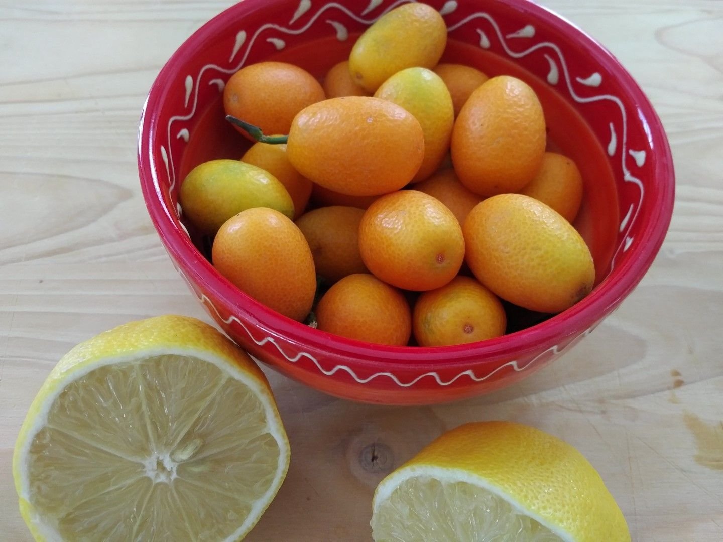 Tired of the same old fruits? Try Kumquats for size!